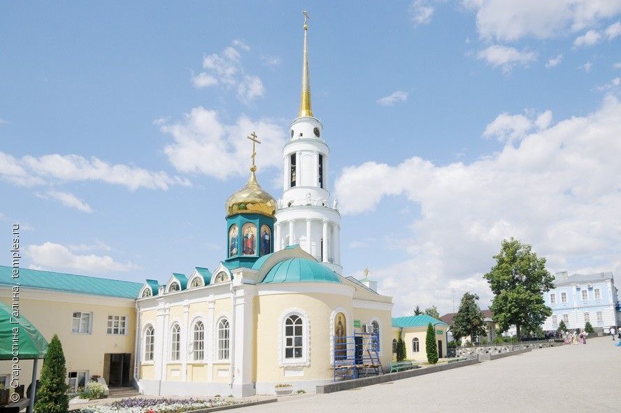 Никольская церковь в Задонске